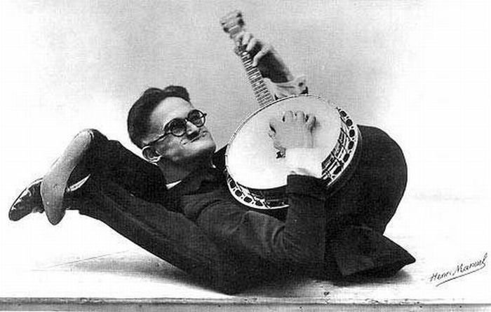 Korrekt ställning för banjospelande.